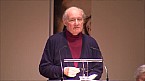 Eugen Drewermann bei seinem Vortrag in der Großen Aula, Universität Salzburg. Bild: Eugen Drewermann bei seinem Vortrag in der Großen Aula, Universität Salzburg.